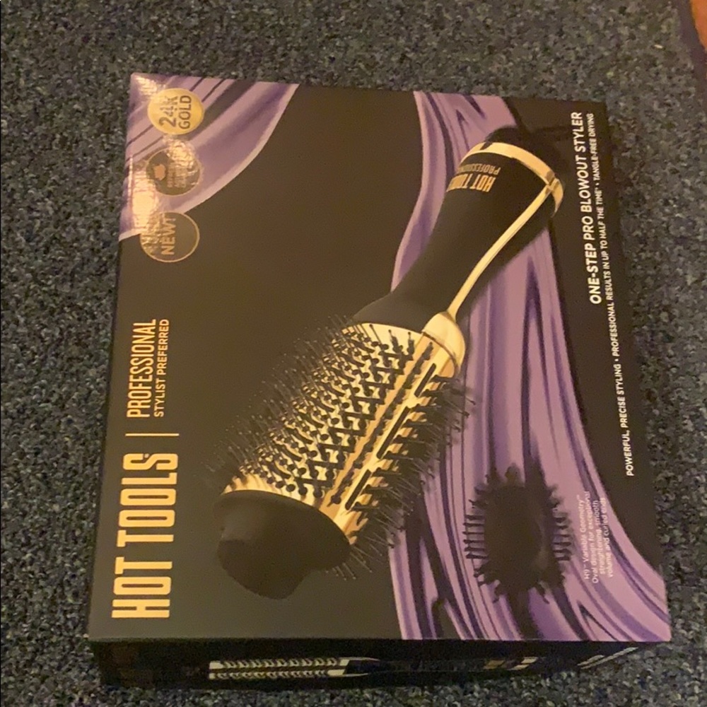 Brand new blowout styled brush/ dryer